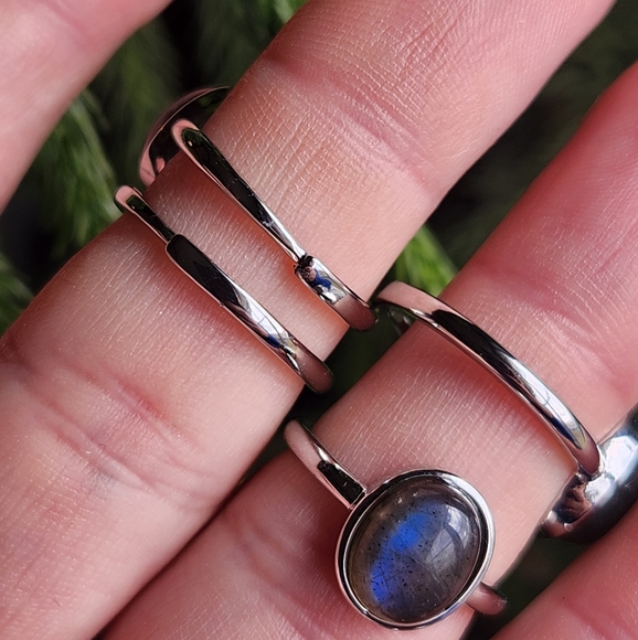 Labradorite Adjustable Ring. Crystal Jewlery - Picture 5 of 6